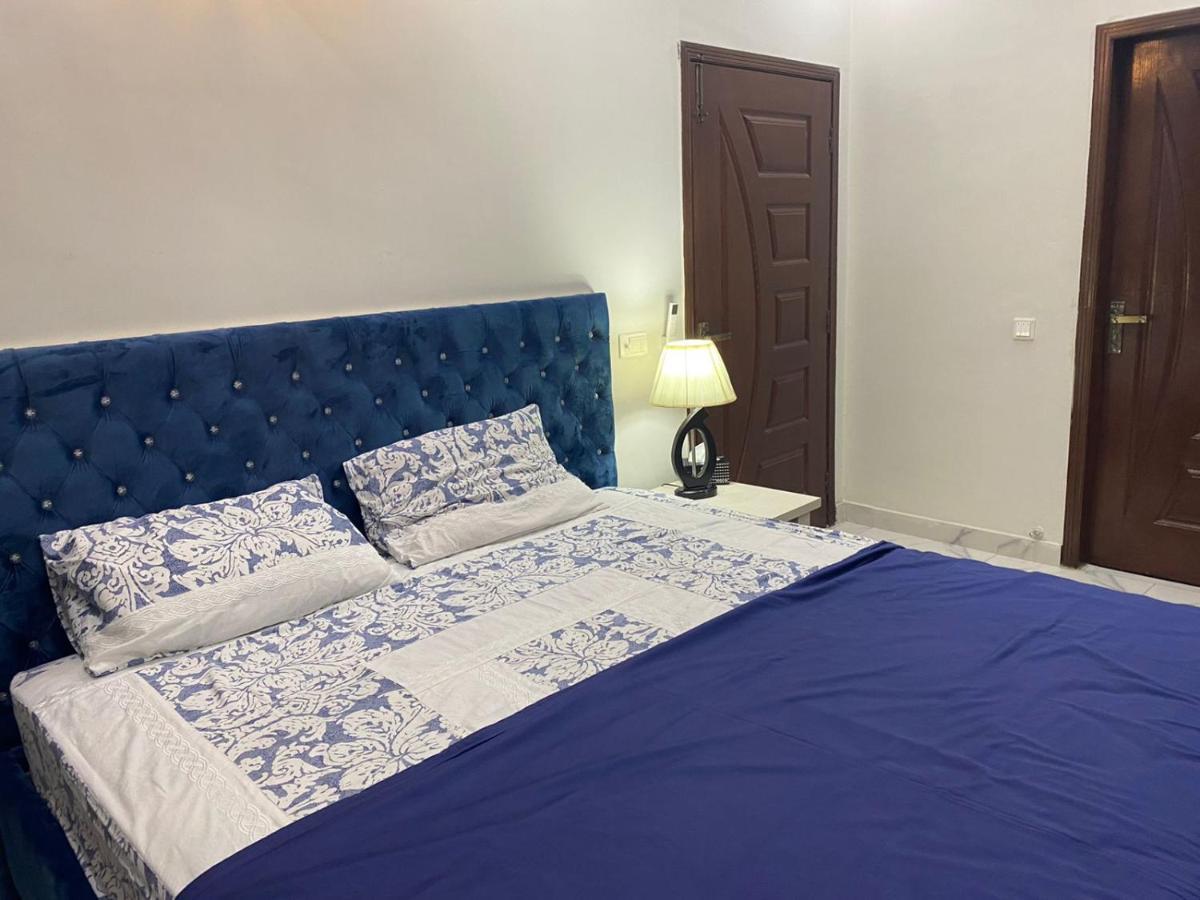 Grey Orchard Homestay - A Family Place Lahore Bagian luar foto