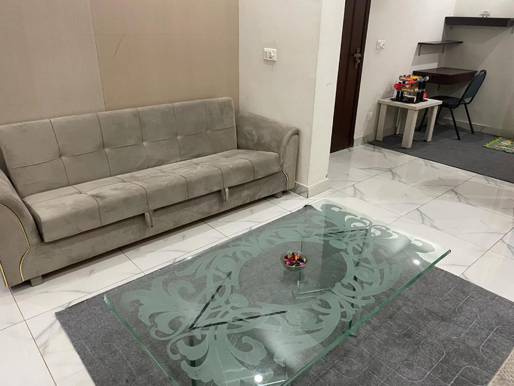 Grey Orchard Homestay - A Family Place Lahore Bagian luar foto
