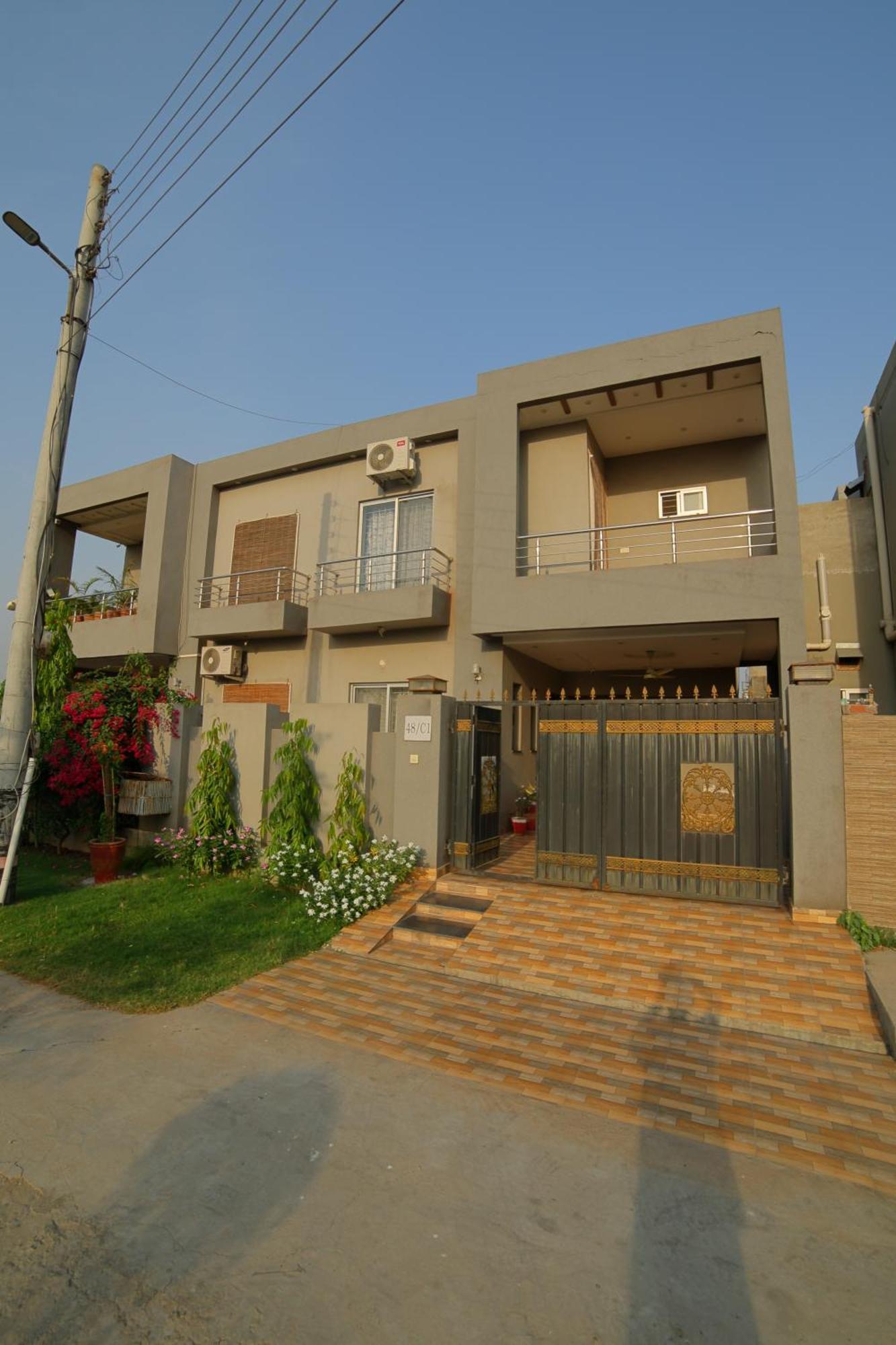 Grey Orchard Homestay - A Family Place Lahore Bagian luar foto
