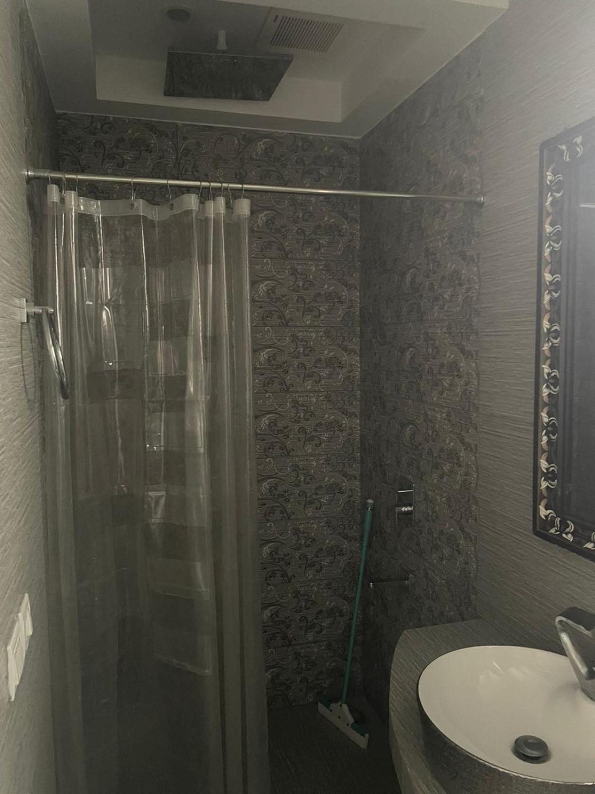 Grey Orchard Homestay - A Family Place Lahore Bagian luar foto